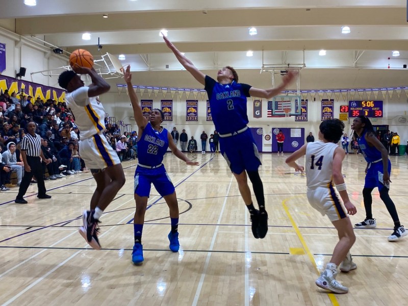Oakland High and Tech boys face off tomorrow for NorCal basketball championship