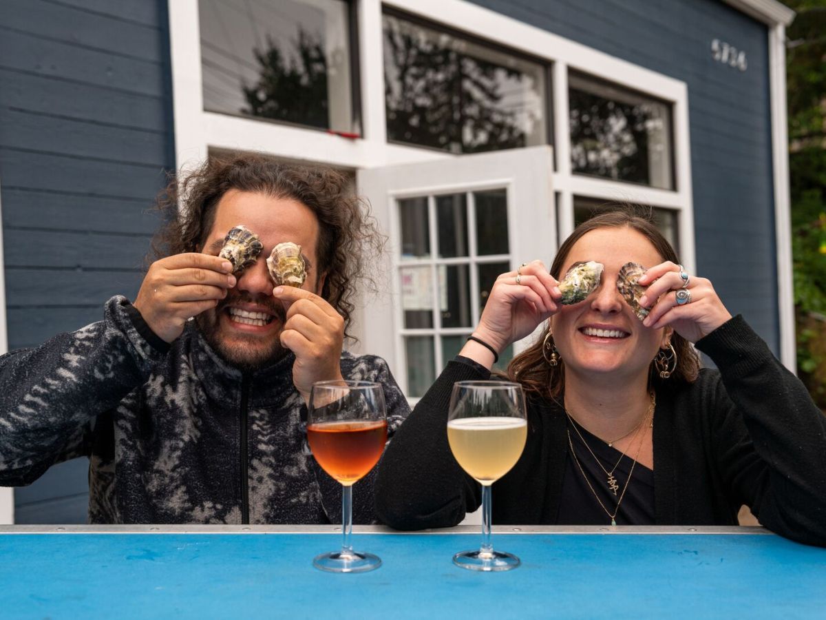 This oyster and jazz pop-up is mixing it up in Montclair