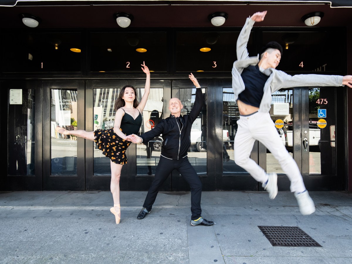 Graham Lustig (middle) with Oakland Ballet dancers Lawrence Chen (right) and Jazmine Quezada (left).